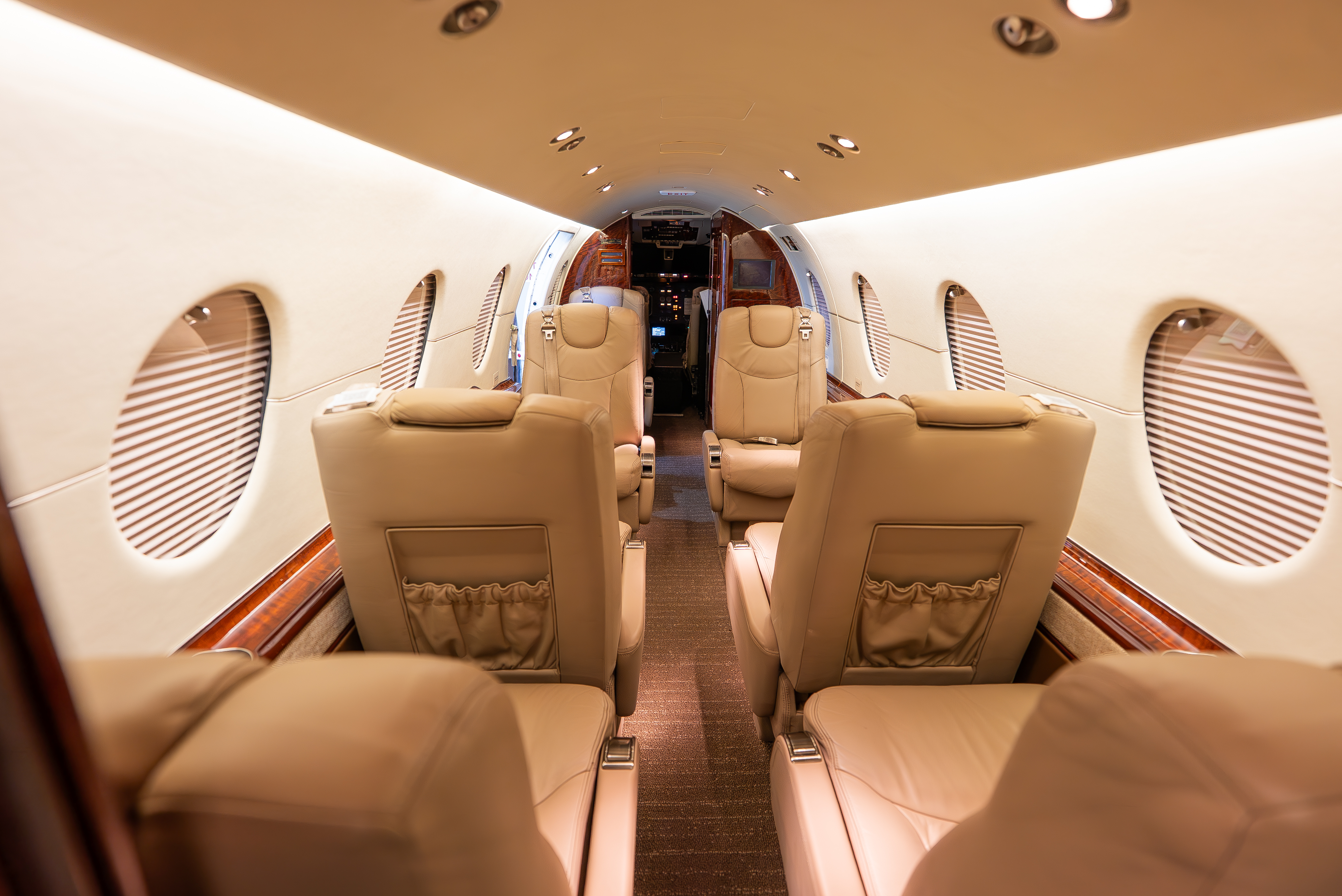 RK-475 INTERIOR1
