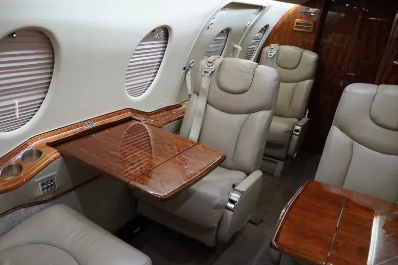 RK-381 interior5