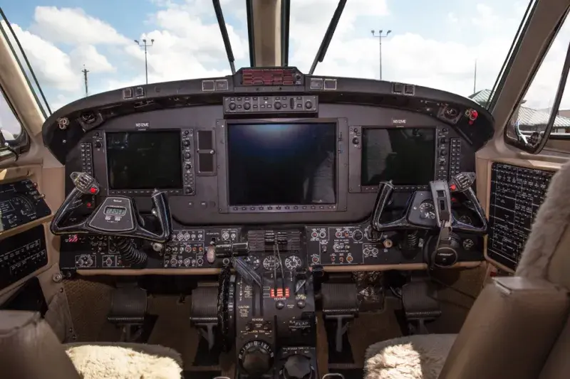 FL-61 avionics enhanced