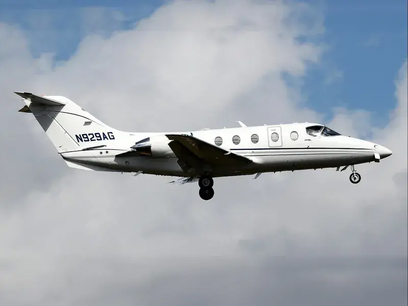 Hawker 400XP RK-381 stock photo copy.jpg