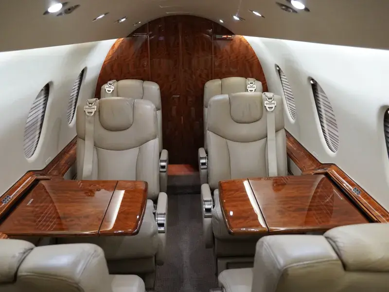 RK-381 interior seating